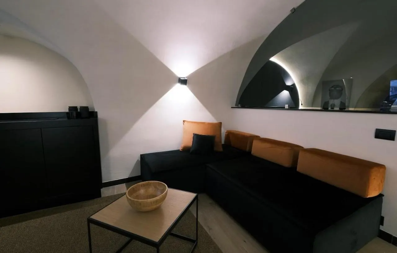 Vibez Apt Bari Apartment